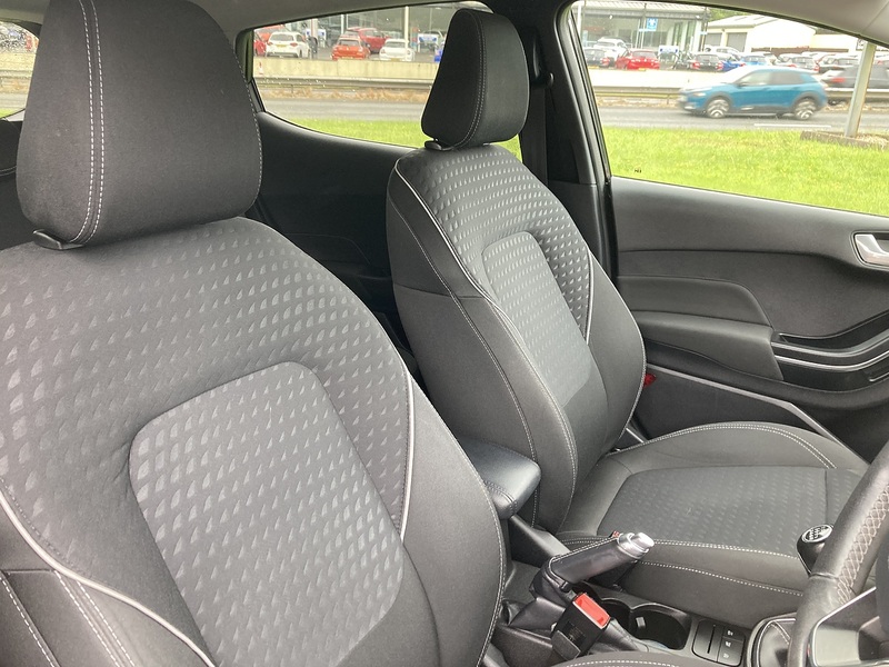 Ford 1.0T EcoBoost Titanium Hatchback 5dr Petrol Manual Euro 6 (s/s) (125 ps)