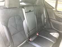 Volvo 2.0 D3 R-Design Pro SUV 5dr Diesel Manual Euro 6 (s/s) (150 ps)