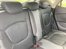 Renault 0.9 TCe ENERGY Signature Nav SUV 5dr Petrol Manual Euro 6 (s/s) (90 ps)
