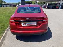 Jaguar 2.2d R-Sport Saloon 4dr Diesel Auto Euro 5 (s/s) (200 ps)