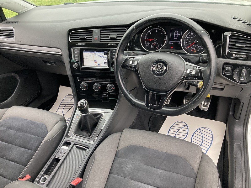 Volkswagen 2.0 TDI BlueMotion Tech GT Hatchback 3dr Diesel Manual Euro 5 (s/s) (150 ps)