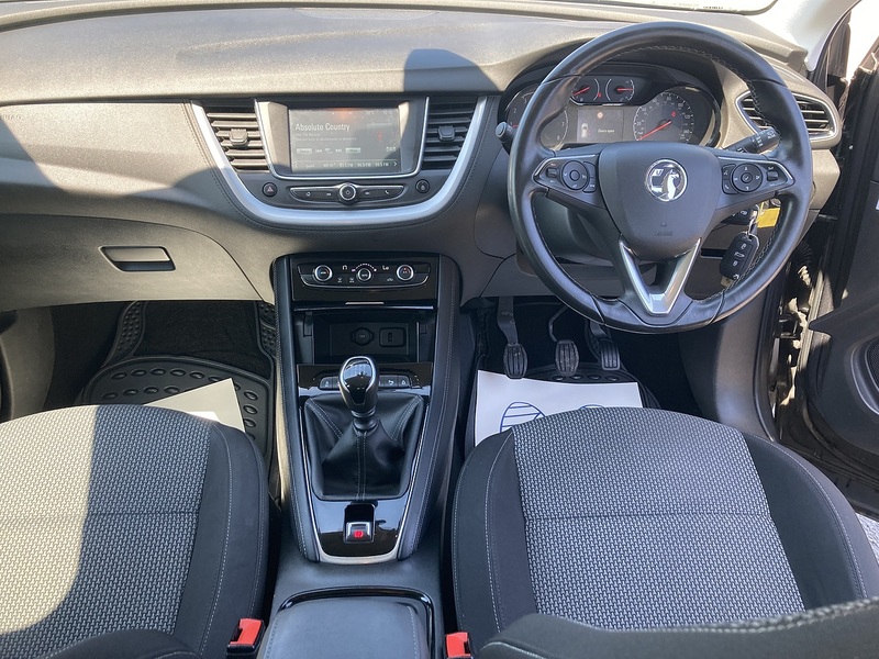 Vauxhall 1.2 Turbo GPF SE SUV 5dr Petrol Manual Euro 6 (s/s) (130 ps)