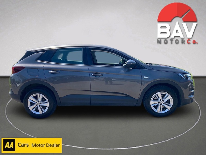 Vauxhall 1.2 Turbo GPF SE SUV 5dr Petrol Manual Euro 6 (s/s) (130 ps)