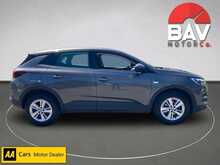 Vauxhall 1.2 Turbo GPF SE SUV 5dr Petrol Manual Euro 6 (s/s) (130 ps)
