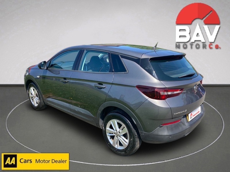 Vauxhall 1.2 Turbo GPF SE SUV 5dr Petrol Manual Euro 6 (s/s) (130 ps)