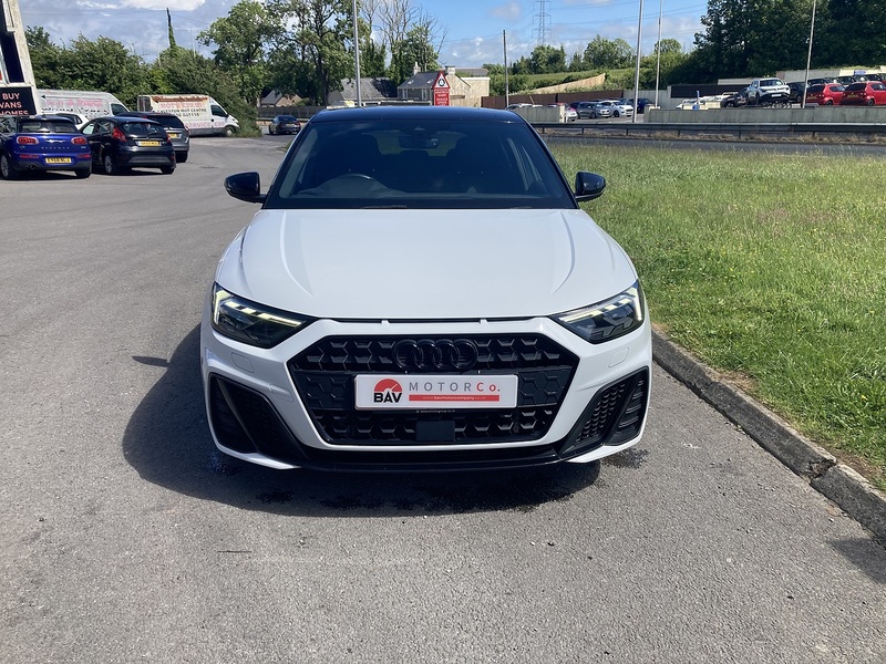 Audi 1.0 TFSI 30 Black Edition Sportback 5dr Petrol Manual Euro 6 (s/s) (110 ps)