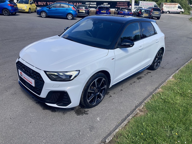 Audi 1.0 TFSI 30 Black Edition Sportback 5dr Petrol Manual Euro 6 (s/s) (110 ps)