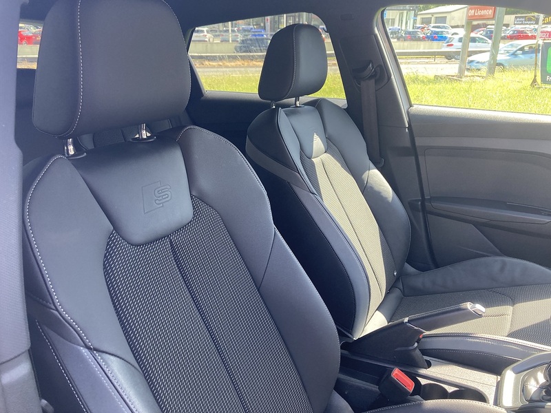 Audi 1.0 TFSI 30 Black Edition Sportback 5dr Petrol Manual Euro 6 (s/s) (110 ps)