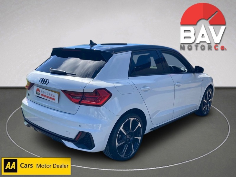 Audi 1.0 TFSI 30 Black Edition Sportback 5dr Petrol Manual Euro 6 (s/s) (110 ps)