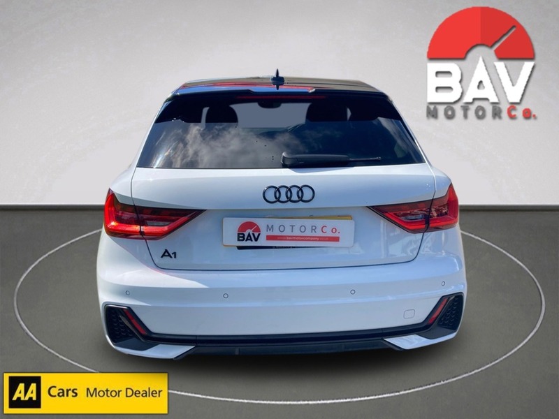 Audi 1.0 TFSI 30 Black Edition Sportback 5dr Petrol Manual Euro 6 (s/s) (110 ps)