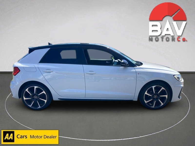 Audi 1.0 TFSI 30 Black Edition Sportback 5dr Petrol Manual Euro 6 (s/s) (110 ps)