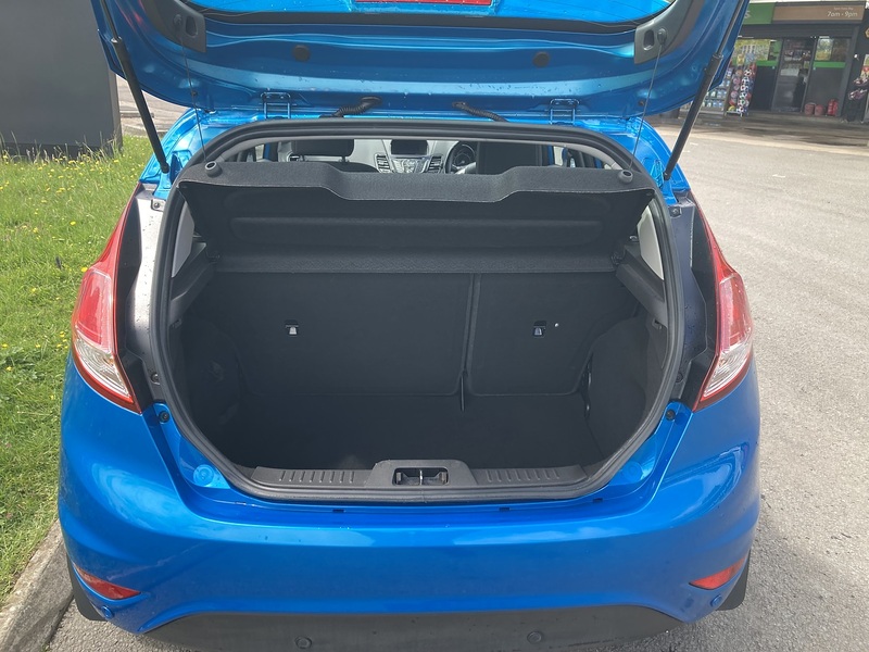 Ford 1.0T EcoBoost Zetec Hatchback 5dr Petrol Manual Euro 6 (s/s) (100 ps)