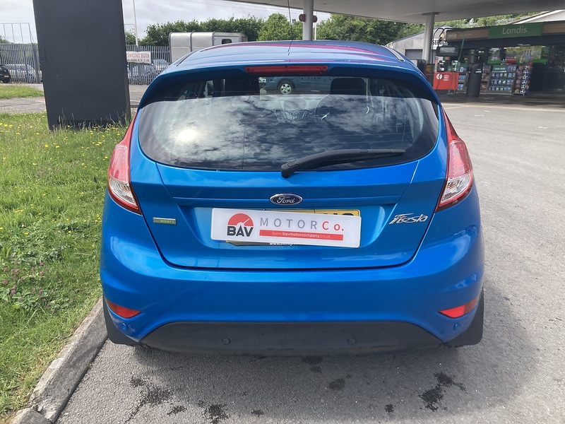 Ford 1.0T EcoBoost Zetec Hatchback 5dr Petrol Manual Euro 6 (s/s) (100 ps)