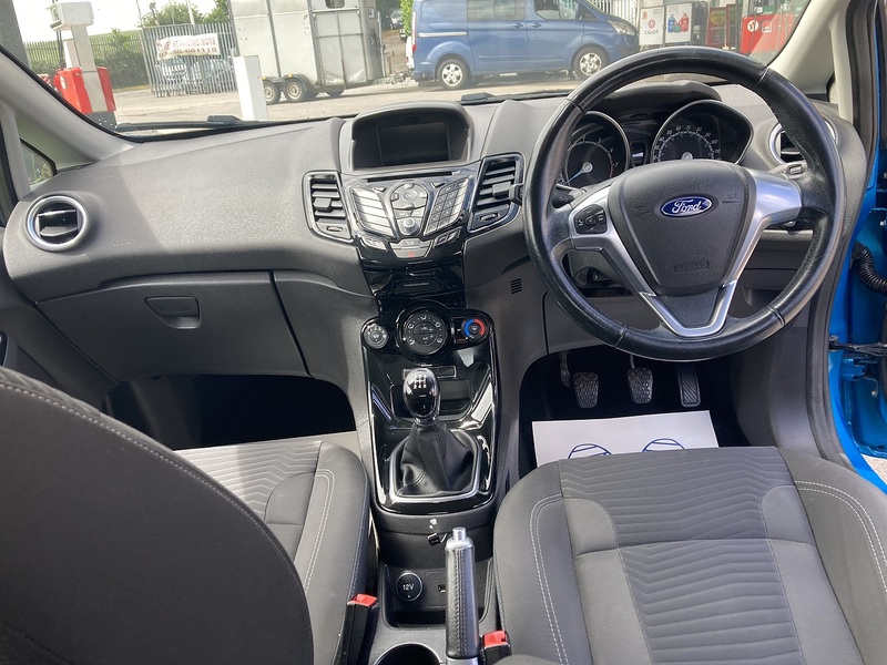 Ford 1.0T EcoBoost Zetec Hatchback 5dr Petrol Manual Euro 6 (s/s) (100 ps)