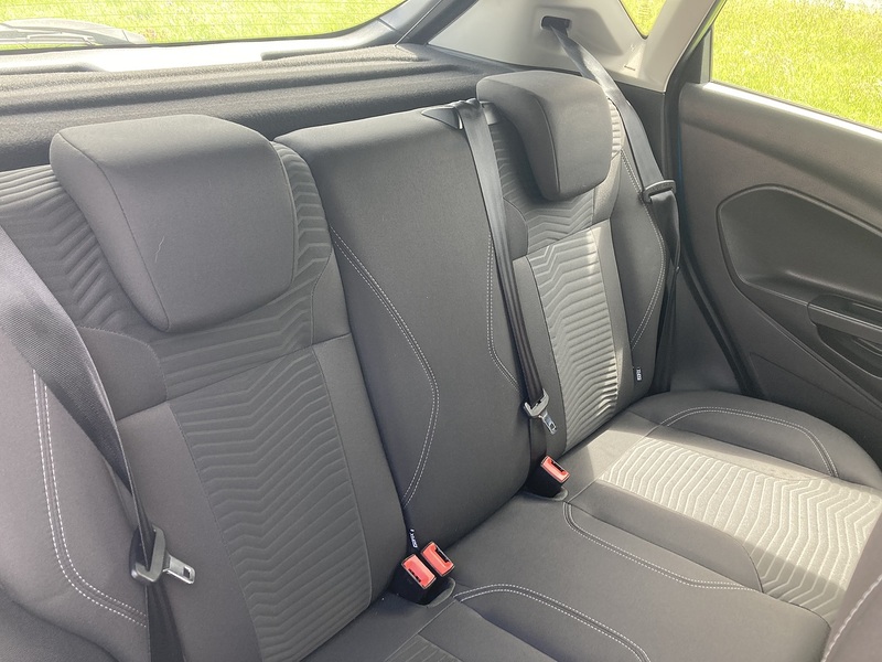 Ford 1.0T EcoBoost Zetec Hatchback 5dr Petrol Manual Euro 6 (s/s) (100 ps)