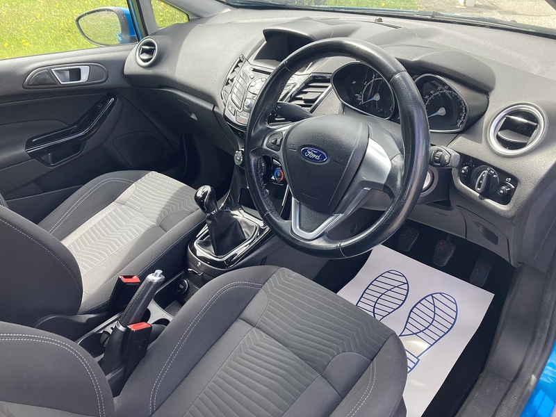 Ford 1.0T EcoBoost Zetec Hatchback 5dr Petrol Manual Euro 6 (s/s) (100 ps)