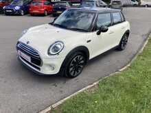 MINI 1.5 Cooper Exclusive Hatchback 5dr Petrol Manual Euro 6 (s/s) (136 ps)