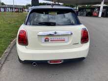 MINI 1.5 Cooper Exclusive Hatchback 5dr Petrol Manual Euro 6 (s/s) (136 ps)
