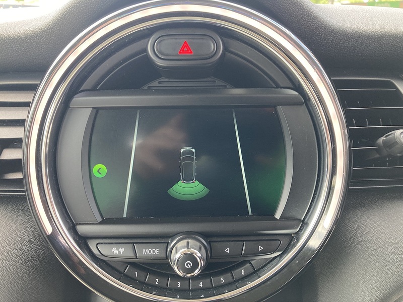 MINI 1.5 Cooper Exclusive Hatchback 5dr Petrol Manual Euro 6 (s/s) (136 ps)