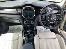MINI 1.5 Cooper Exclusive Hatchback 5dr Petrol Manual Euro 6 (s/s) (136 ps)