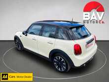 MINI 1.5 Cooper Exclusive Hatchback 5dr Petrol Manual Euro 6 (s/s) (136 ps)