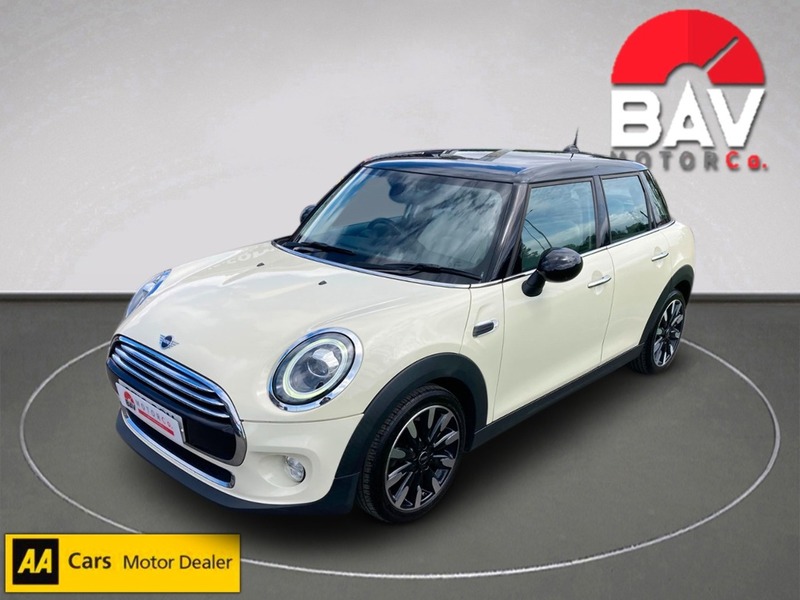 MINI 1.5 Cooper Exclusive Hatchback 5dr Petrol Manual Euro 6 (s/s) (136 ps)
