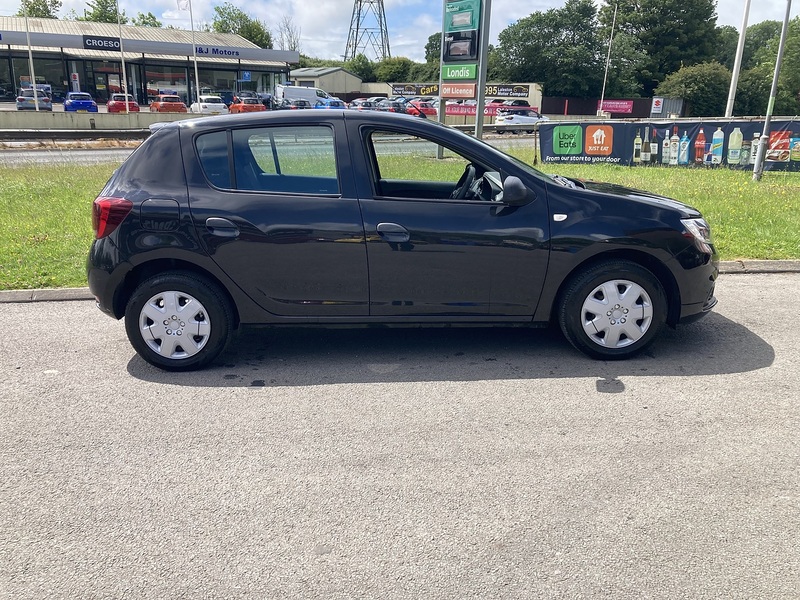 Dacia 1.0 SCe Ambiance Hatchback 5dr Petrol Manual Euro 6 (75 ps)