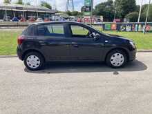 Dacia 1.0 SCe Ambiance Hatchback 5dr Petrol Manual Euro 6 (75 ps)