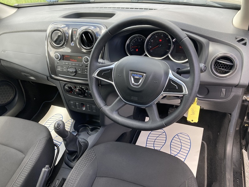 Dacia 1.0 SCe Ambiance Hatchback 5dr Petrol Manual Euro 6 (75 ps)