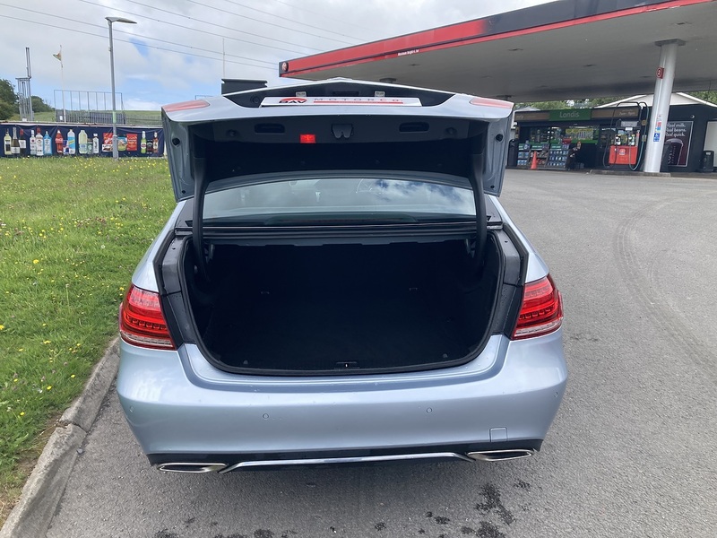 Mercedes-Benz 2.1 E220 BlueTEC SE Saloon 4dr Diesel G-Tronic+ Euro 6 (s/s) (177 ps)