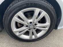 Mercedes-Benz 2.1 E220 BlueTEC SE Saloon 4dr Diesel G-Tronic+ Euro 6 (s/s) (177 ps)