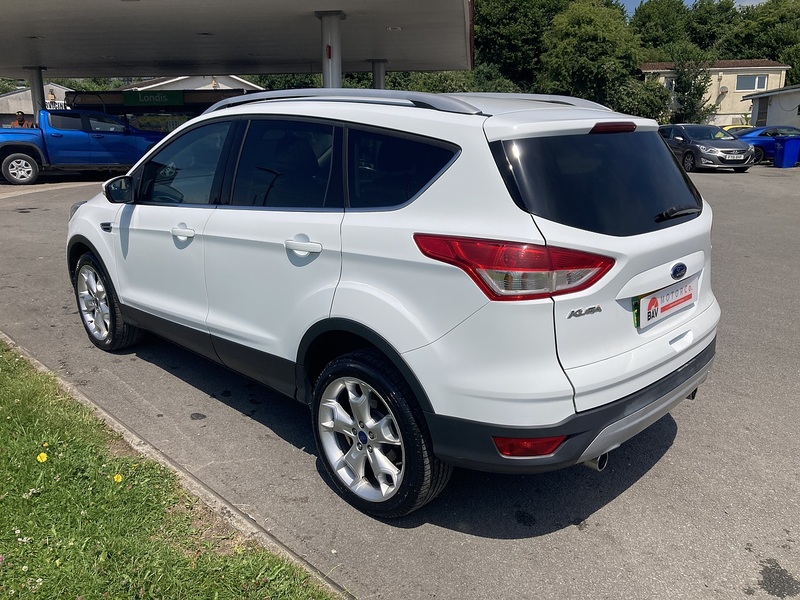Ford 2.0 TDCi Titanium SUV 5dr Diesel Manual 2WD Euro 6 (s/s) (150 ps)