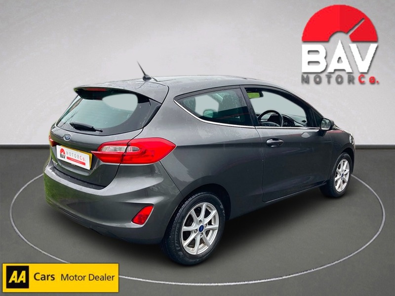Ford 1.1 Ti-VCT Zetec Hatchback 3dr Petrol Manual Euro 6 (s/s) (85 ps)