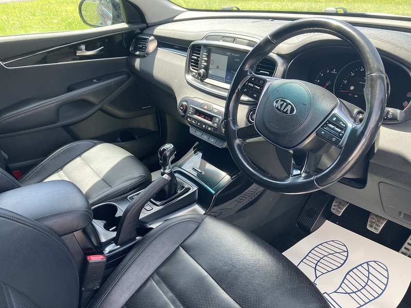 Kia 2.2 CRDi KX-3 SUV 5dr Diesel Manual AWD Euro 6 (s/s) (197 bhp)