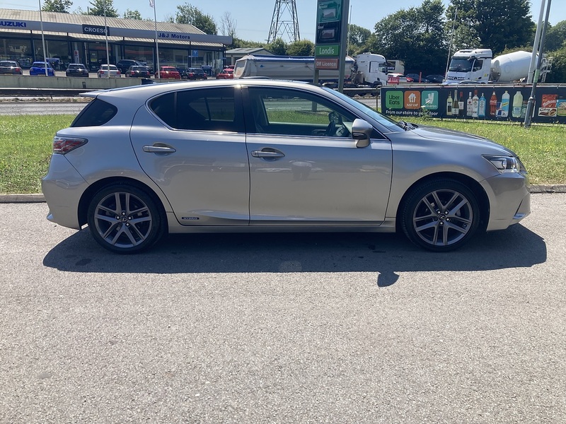 Lexus 1.8 200h Advance Plus Hatchback 5dr Petrol Hybrid CVT Euro 6 (s/s) (136 ps)