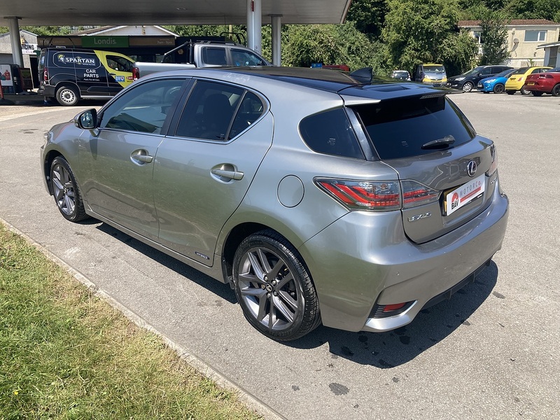 Lexus 1.8 200h Advance Plus Hatchback 5dr Petrol Hybrid CVT Euro 6 (s/s) (136 ps)