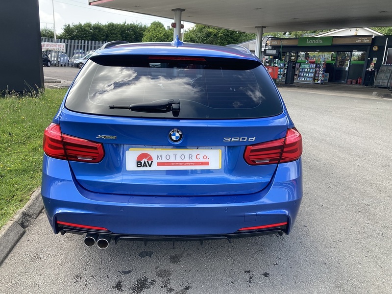 BMW 2.0 320d M Sport Touring 5dr Diesel Auto xDrive Euro 6 (s/s) (190 ps)