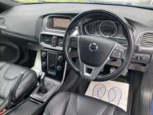 Volvo 2.0 T2 R-Design Pro Hatchback 5dr Petrol Manual Euro 6 (s/s) (122 ps)