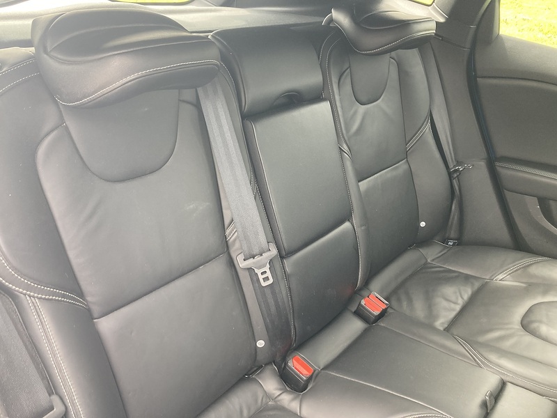 Volvo 2.0 T2 R-Design Pro Hatchback 5dr Petrol Manual Euro 6 (s/s) (122 ps)