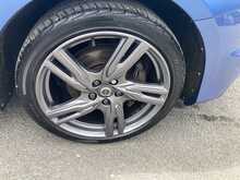 Volvo 2.0 T2 R-Design Pro Hatchback 5dr Petrol Manual Euro 6 (s/s) (122 ps)
