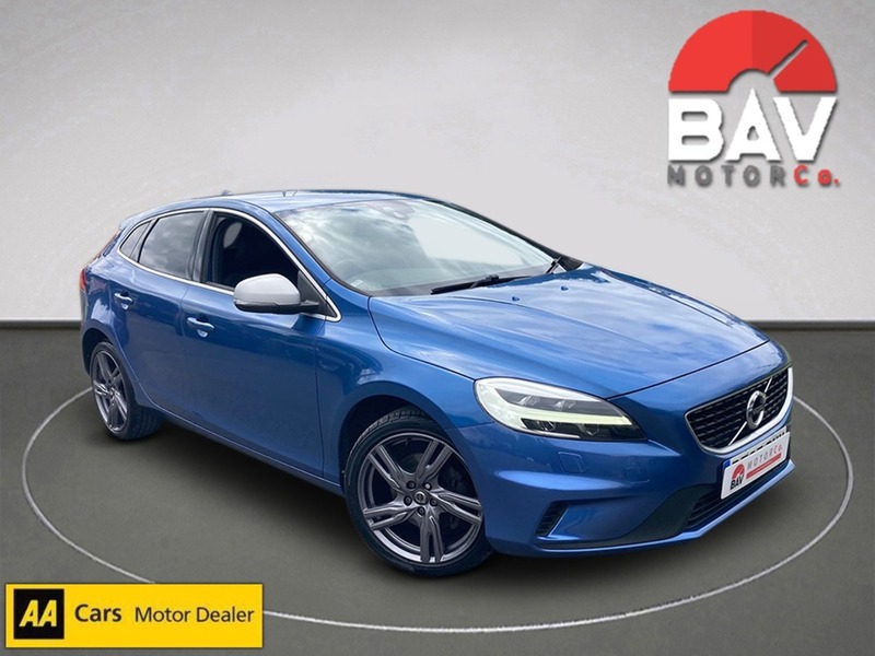 Volvo 2.0 T2 R-Design Pro Hatchback 5dr Petrol Manual Euro 6 (s/s) (122 ps)