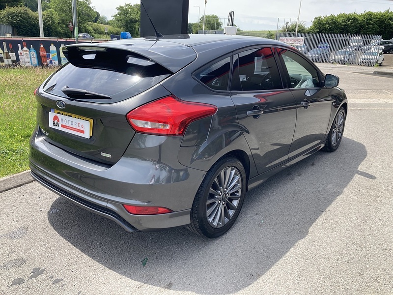 Ford 1.0T EcoBoost ST-Line Hatchback 5dr Petrol Manual Euro 6 (s/s) (125 ps)