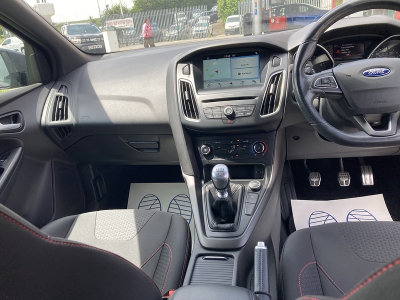 Ford 1.0T EcoBoost ST-Line Hatchback 5dr Petrol Manual Euro 6 (s/s) (125 ps)