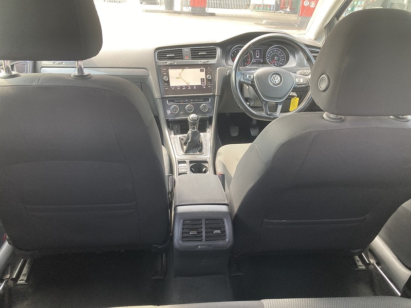 Volkswagen 1.0 TSI BlueMotion Tech SE Nav Hatchback 3dr Petrol Manual Euro 6 (s/s) (110 bhp)