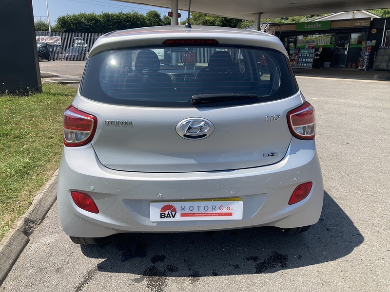 Hyundai 1.2 SE Hatchback 5dr Petrol Manual Euro 5 (87 ps)