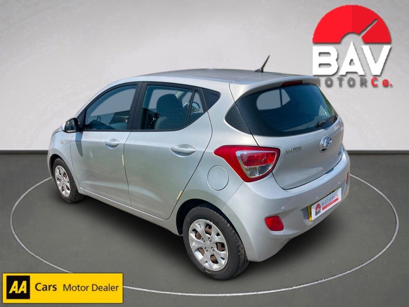 Hyundai 1.2 SE Hatchback 5dr Petrol Manual Euro 5 (87 ps)