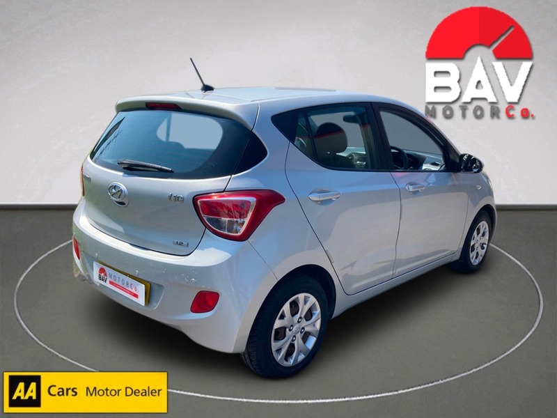 Hyundai 1.2 SE Hatchback 5dr Petrol Manual Euro 5 (87 ps)