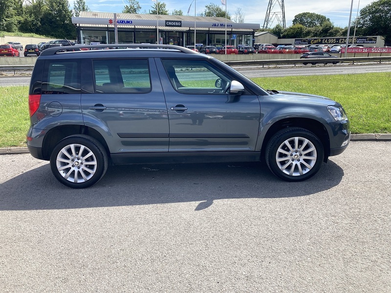 Skoda 2.0 TDI SE Outdoor 5dr Diesel Manual Euro 5 (110 ps)