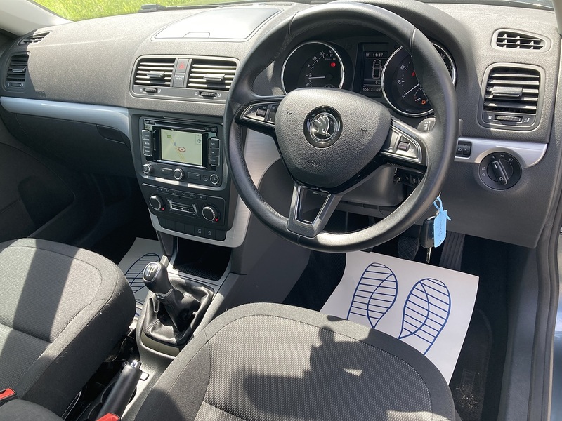 Skoda 2.0 TDI SE Outdoor 5dr Diesel Manual Euro 5 (110 ps)