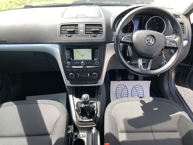 Skoda 2.0 TDI SE Outdoor 5dr Diesel Manual Euro 5 (110 ps)